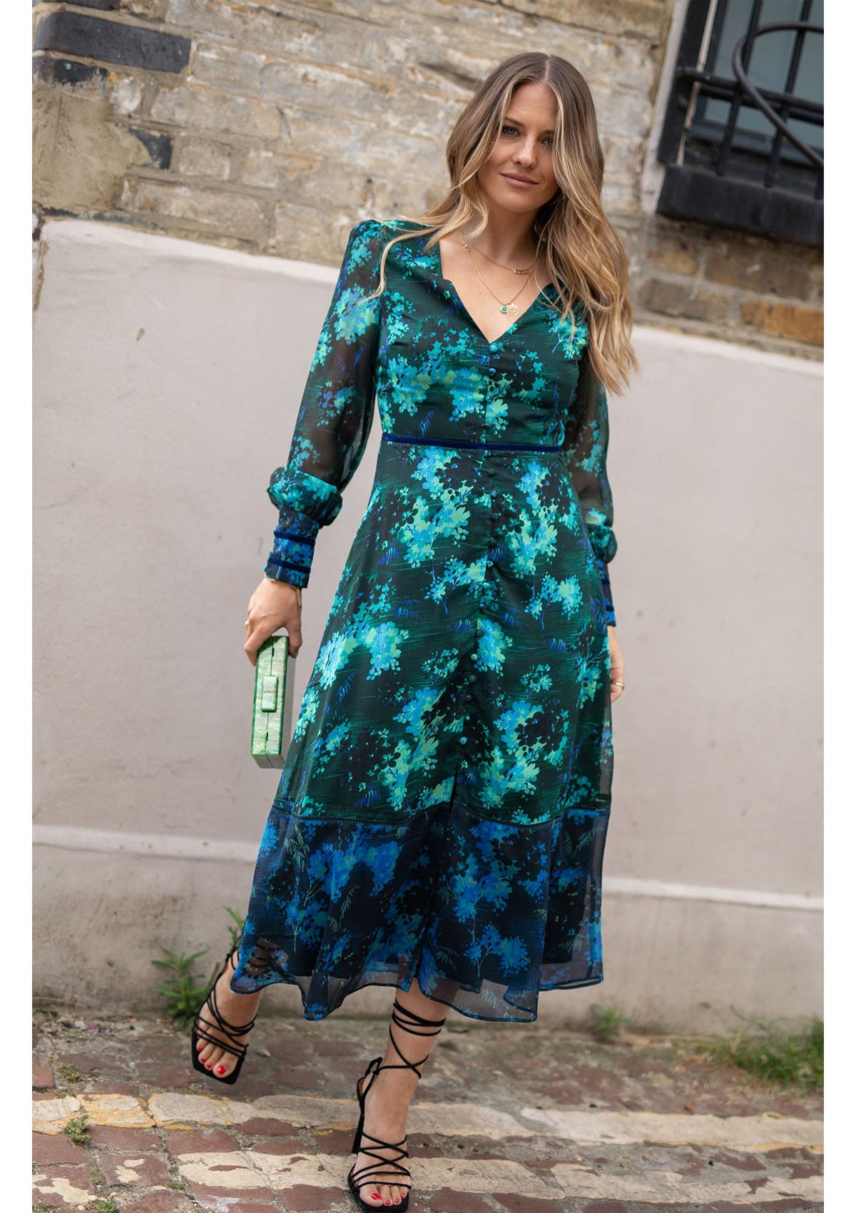 Hope & Ivy The Babette Floral Midi Dress