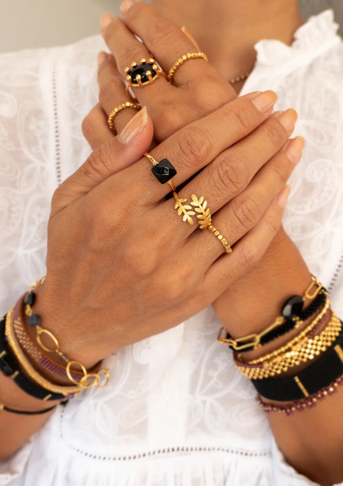 IBU Jewels Small Black Bracelet