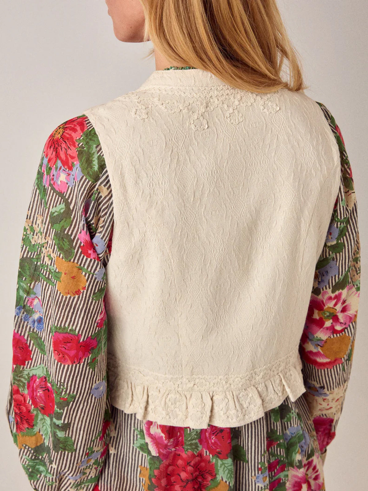 Maison Hotel Thalia Vest Soft White