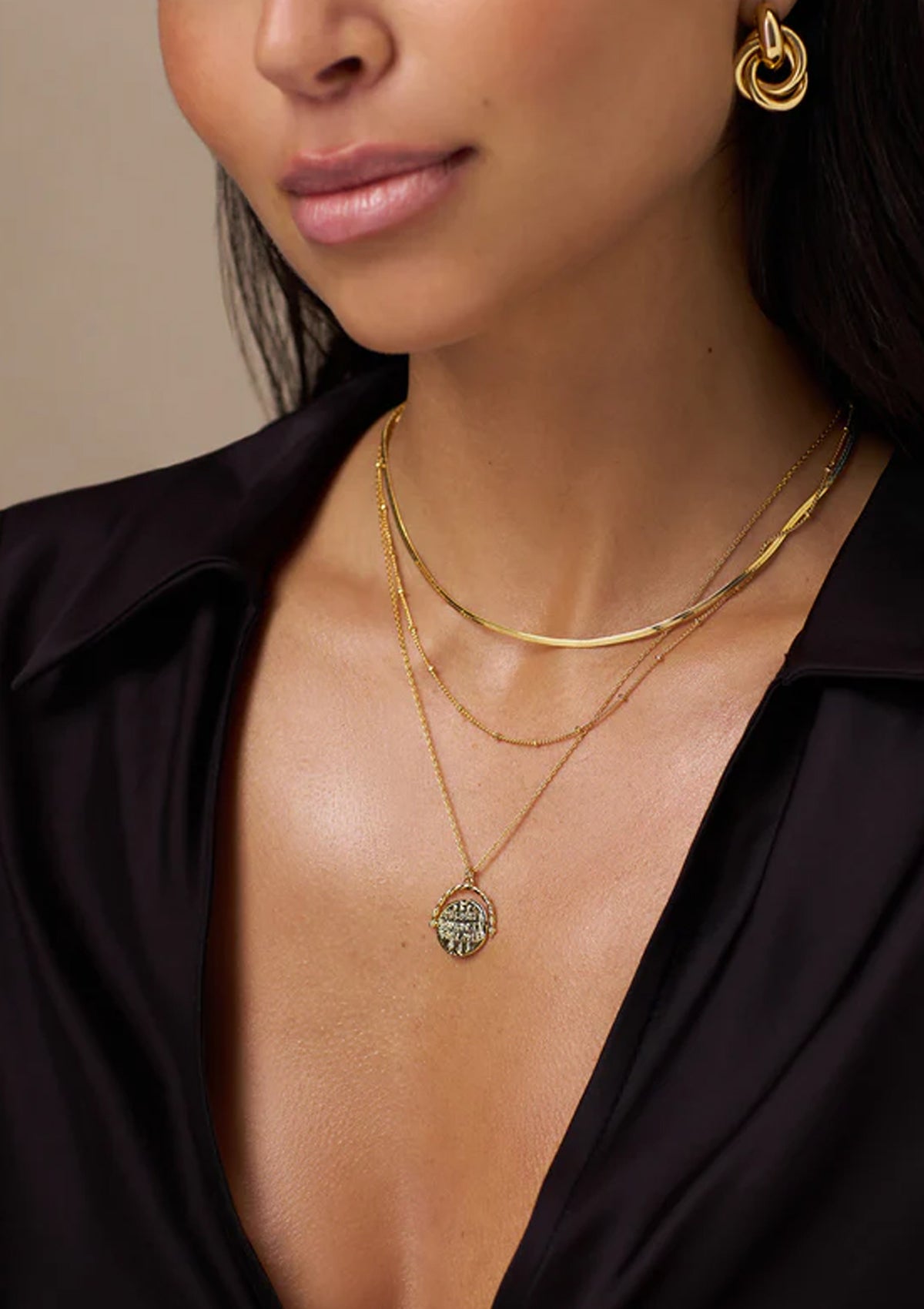 Orelia Medallion Spinner Necklace Gold
