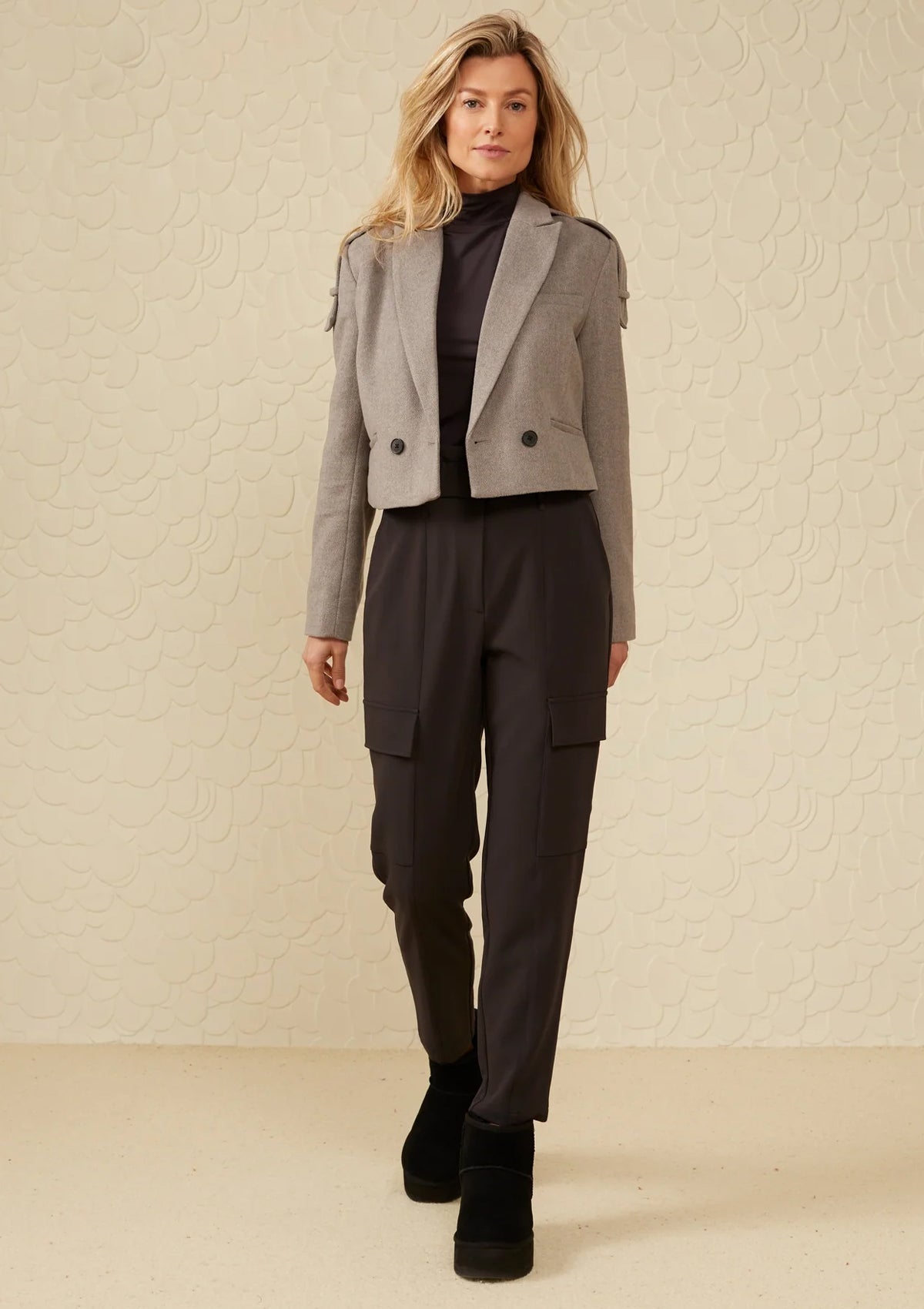 YAYA High Waisted Cargo Trousers With Belt Phantom