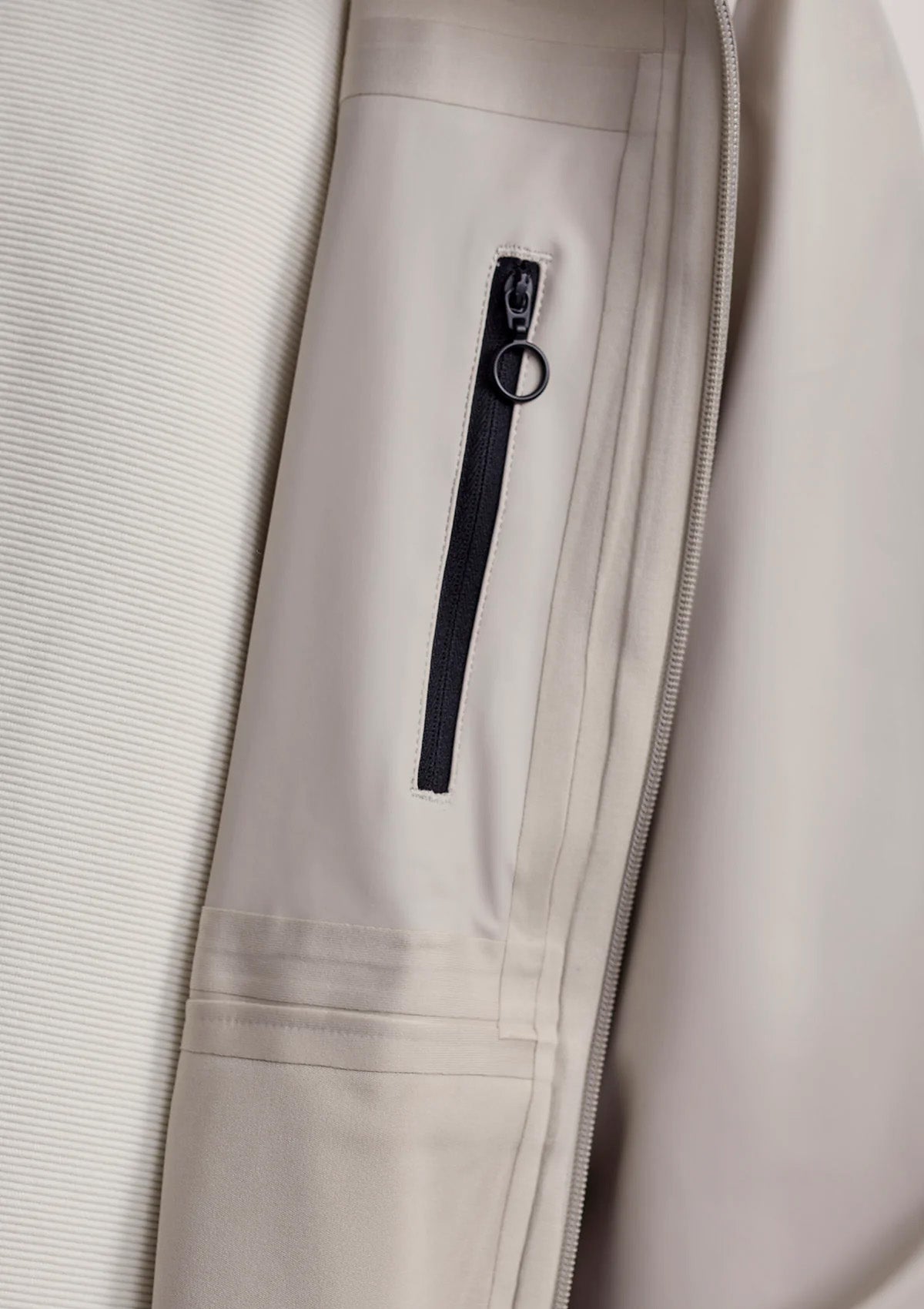 Varley Kirsten Rain Coat Silver Lining