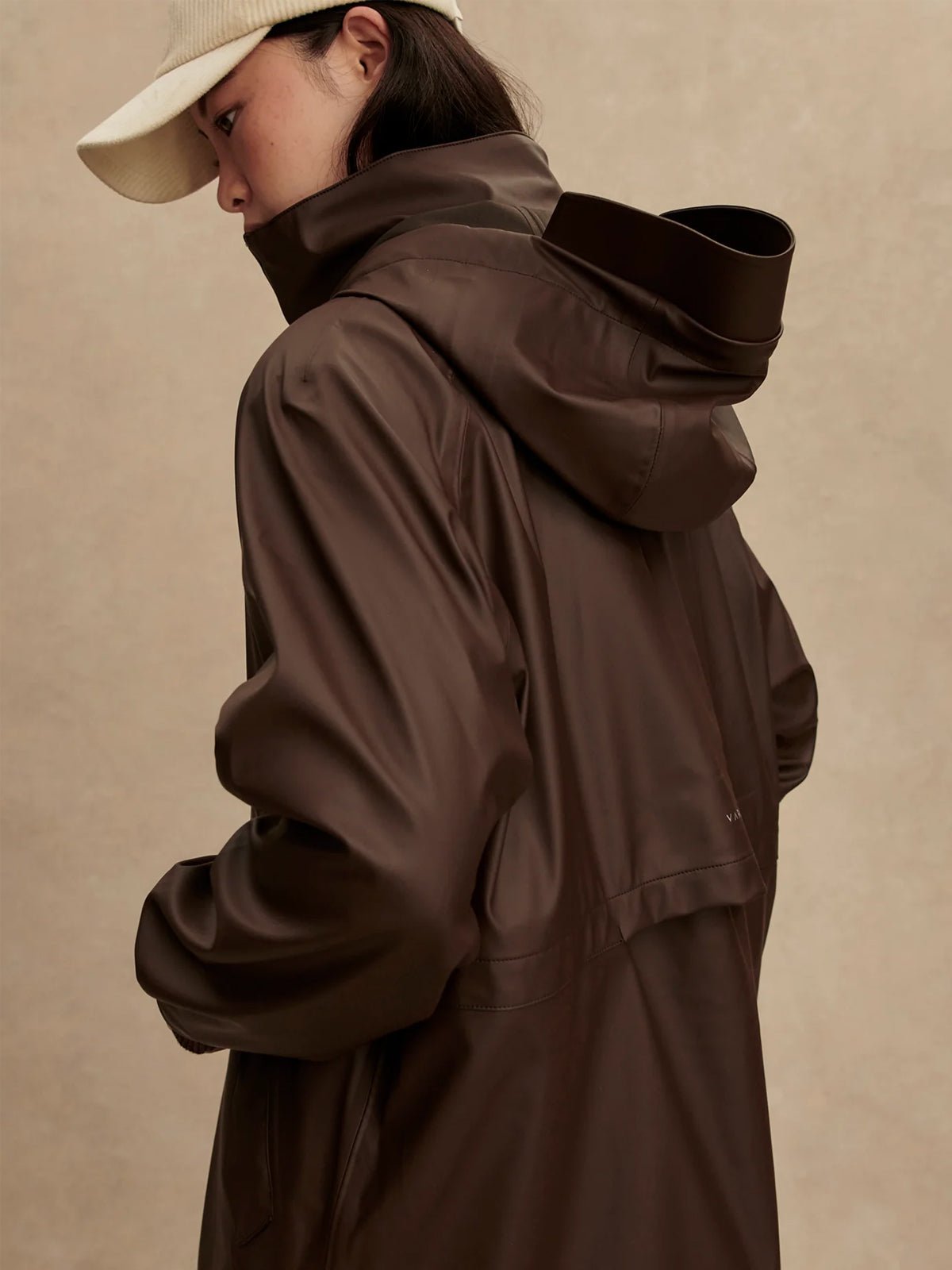 Varley Kirsten Raincoat Dark Truffle - Glebe Fashion