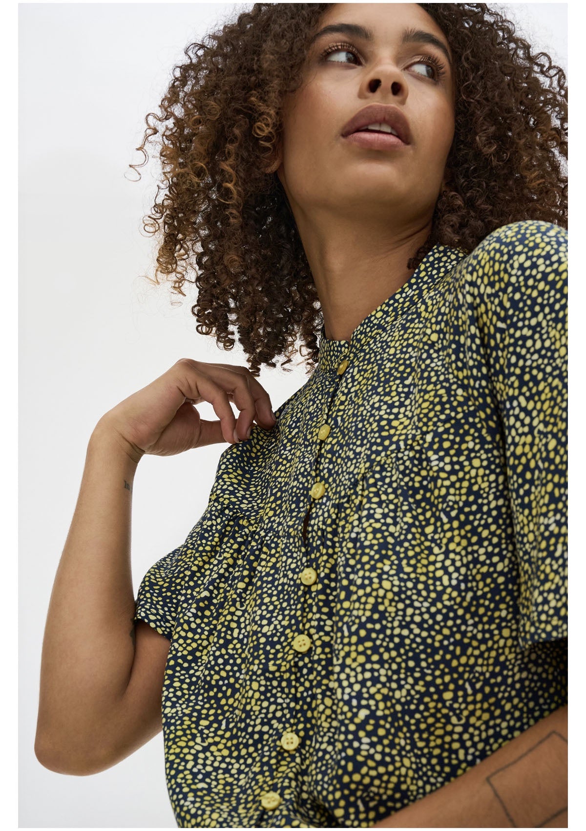 My Essential Wardrobe Sunny Shirt