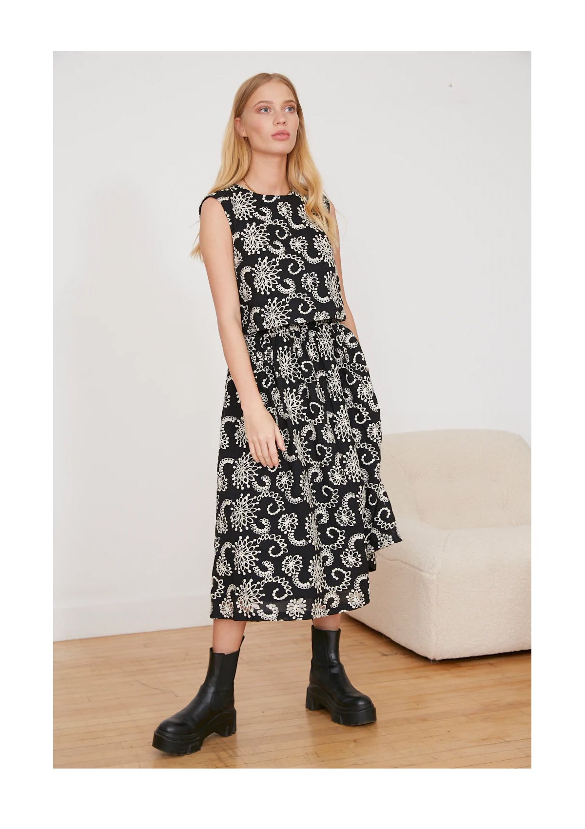 Jovonna Embroidered Harrison Skirt - Glebe Fashion