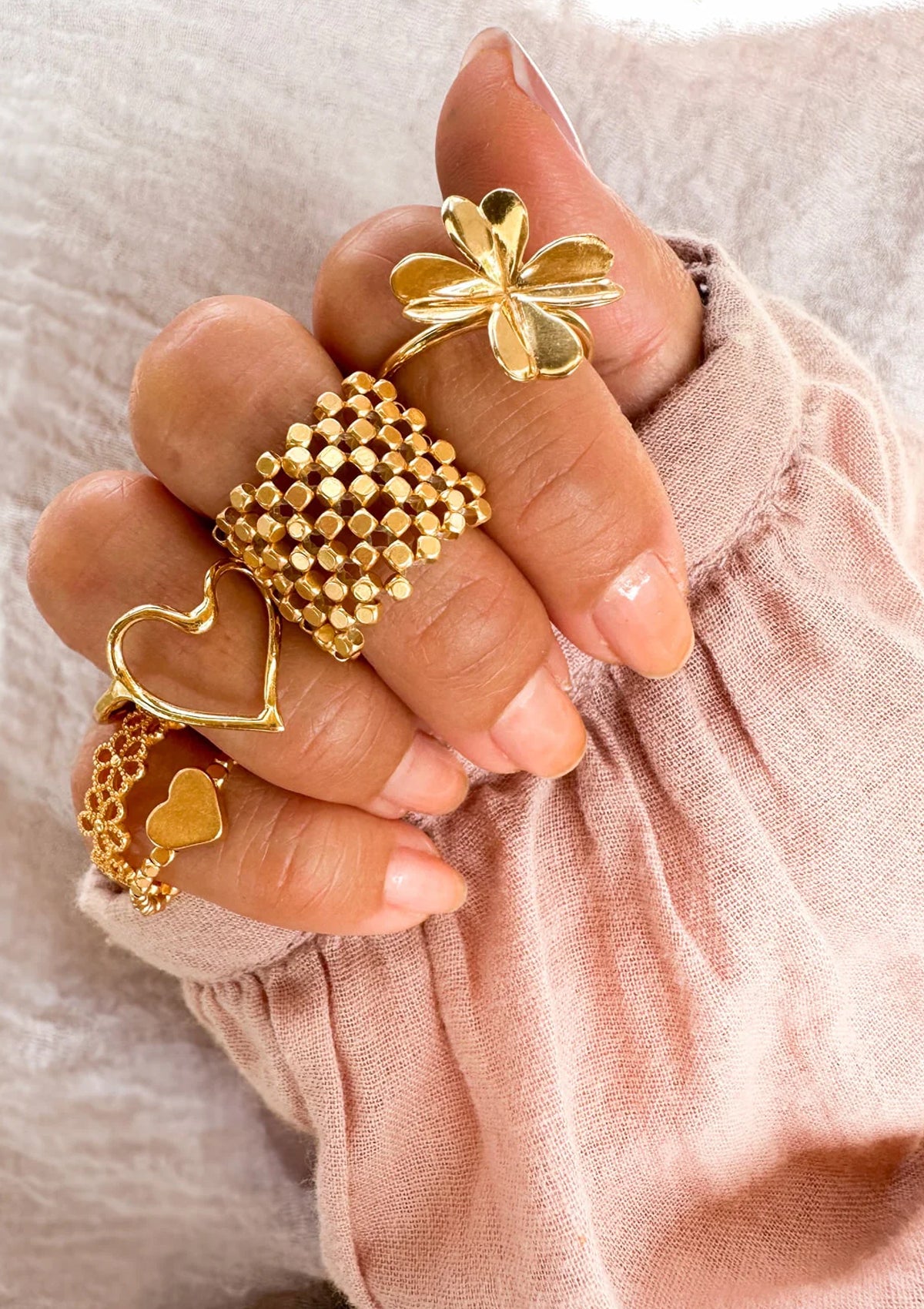 IBU Jewels Gold Flower Ring