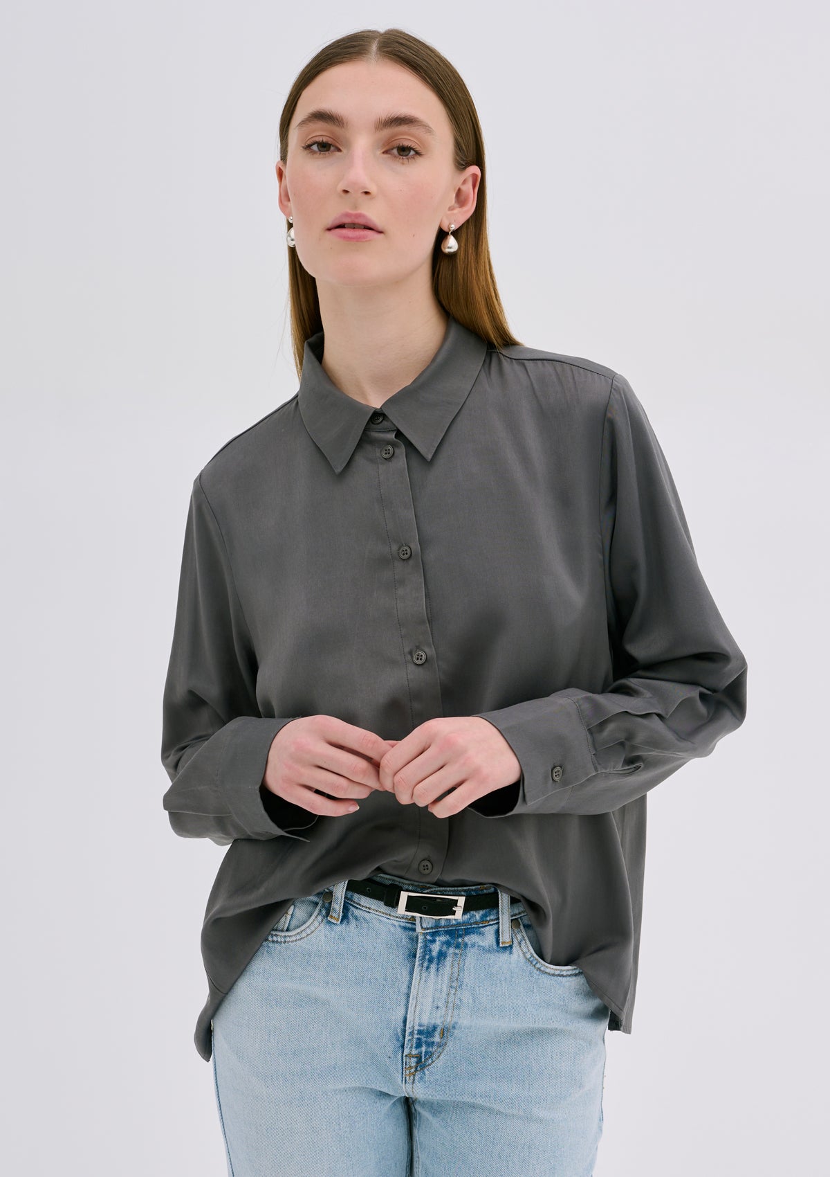 My Essential Wardrobe Estelle Knot Shirt