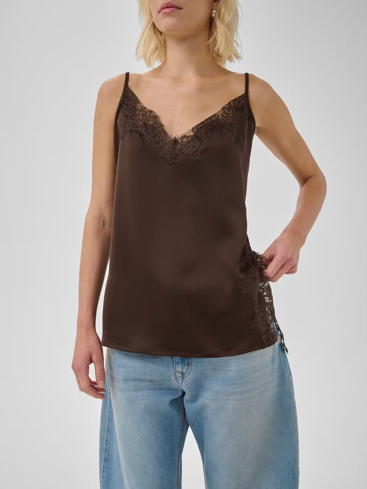My Essential Wardrobe MWBrenda Lace Top Dark Brown