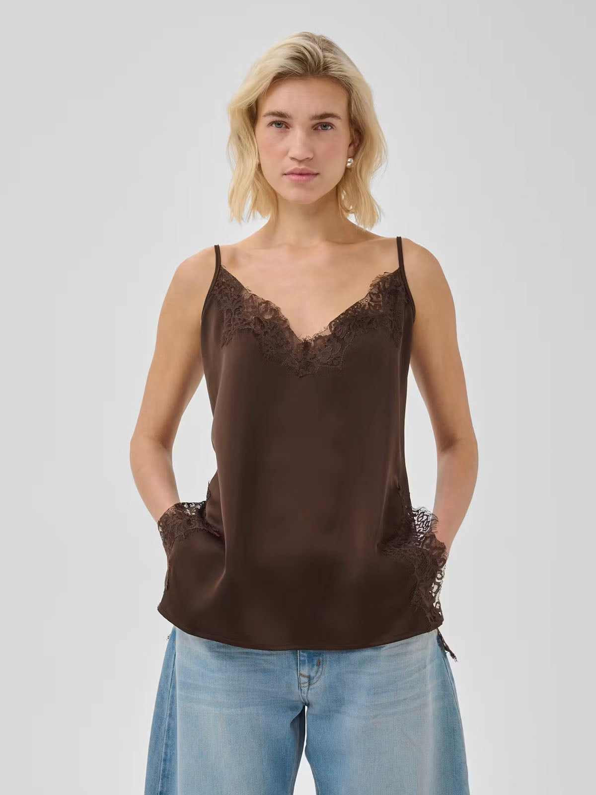 My Essential Wardrobe MWBrenda Lace Top Dark Brown