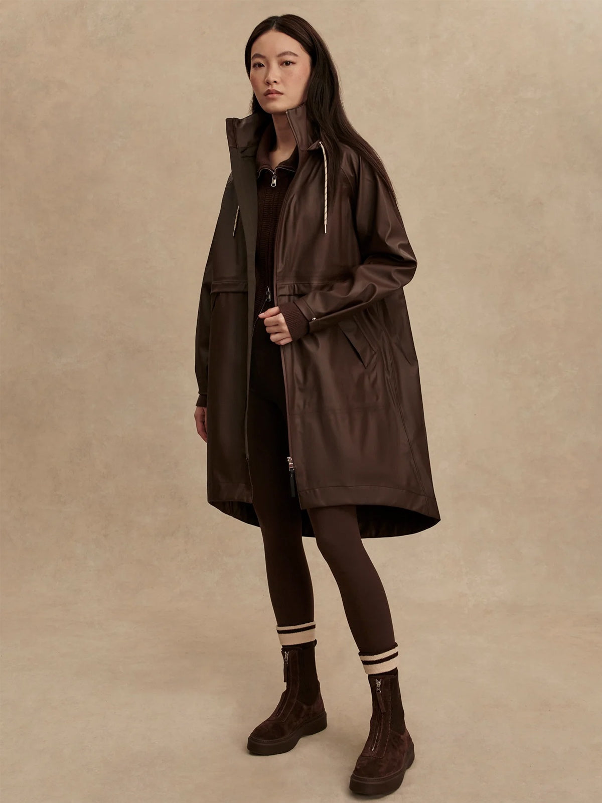 Varley Kirsten Raincoat Dark Truffle