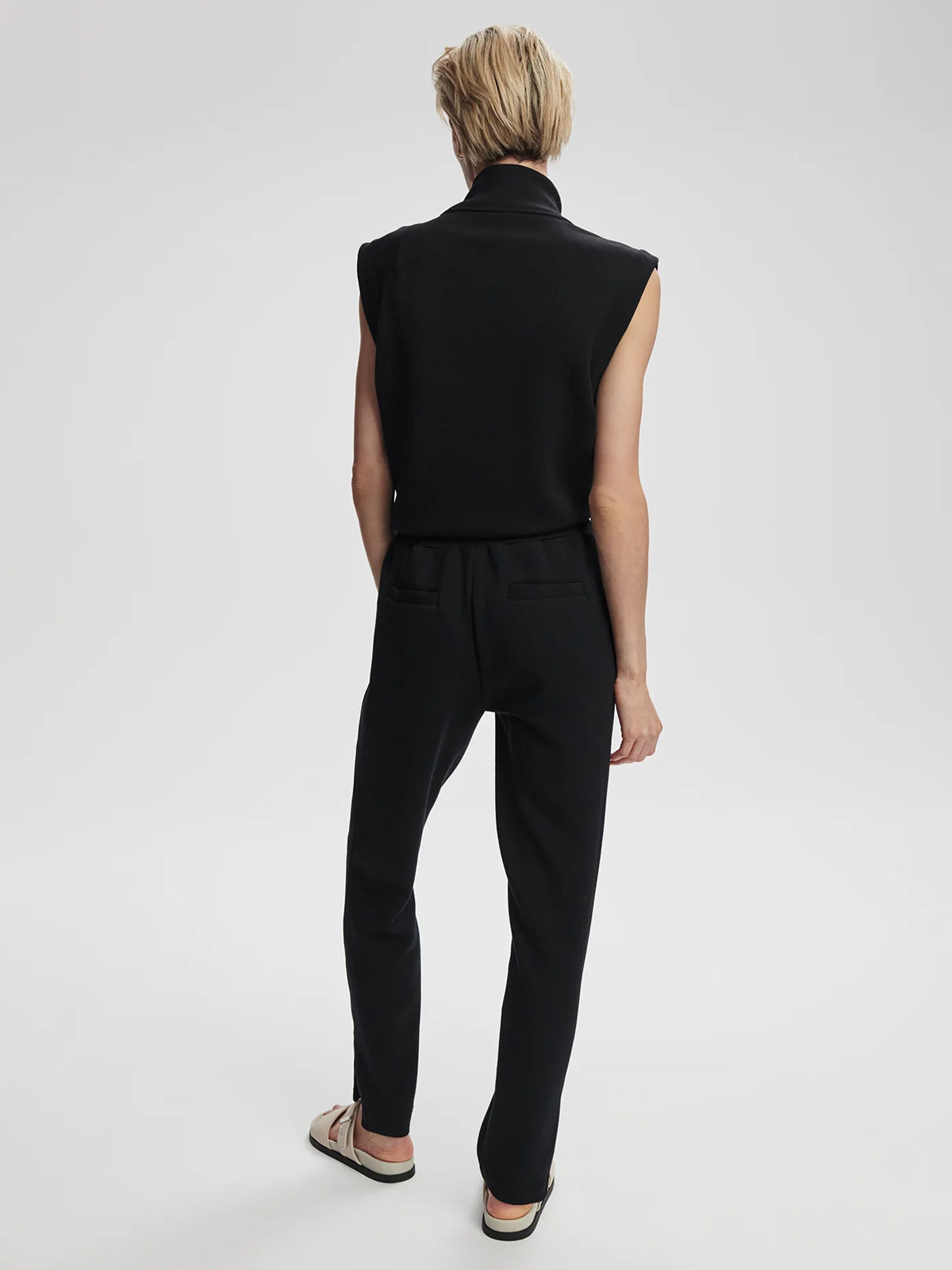 Varley Loretta Half-Zip Sleeveless Sweat Black