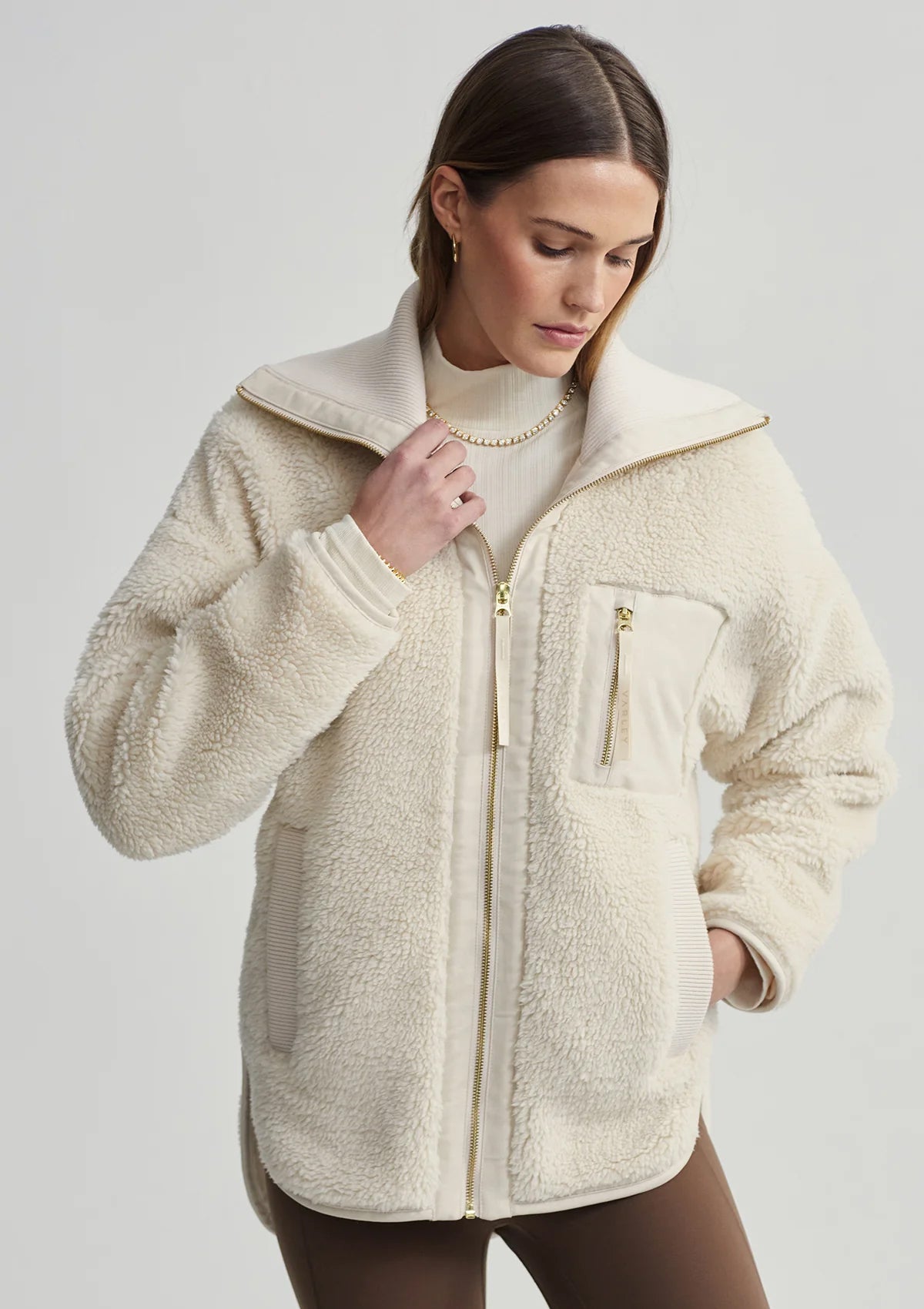 Varley Myla Zip Through Jacket Sandshell