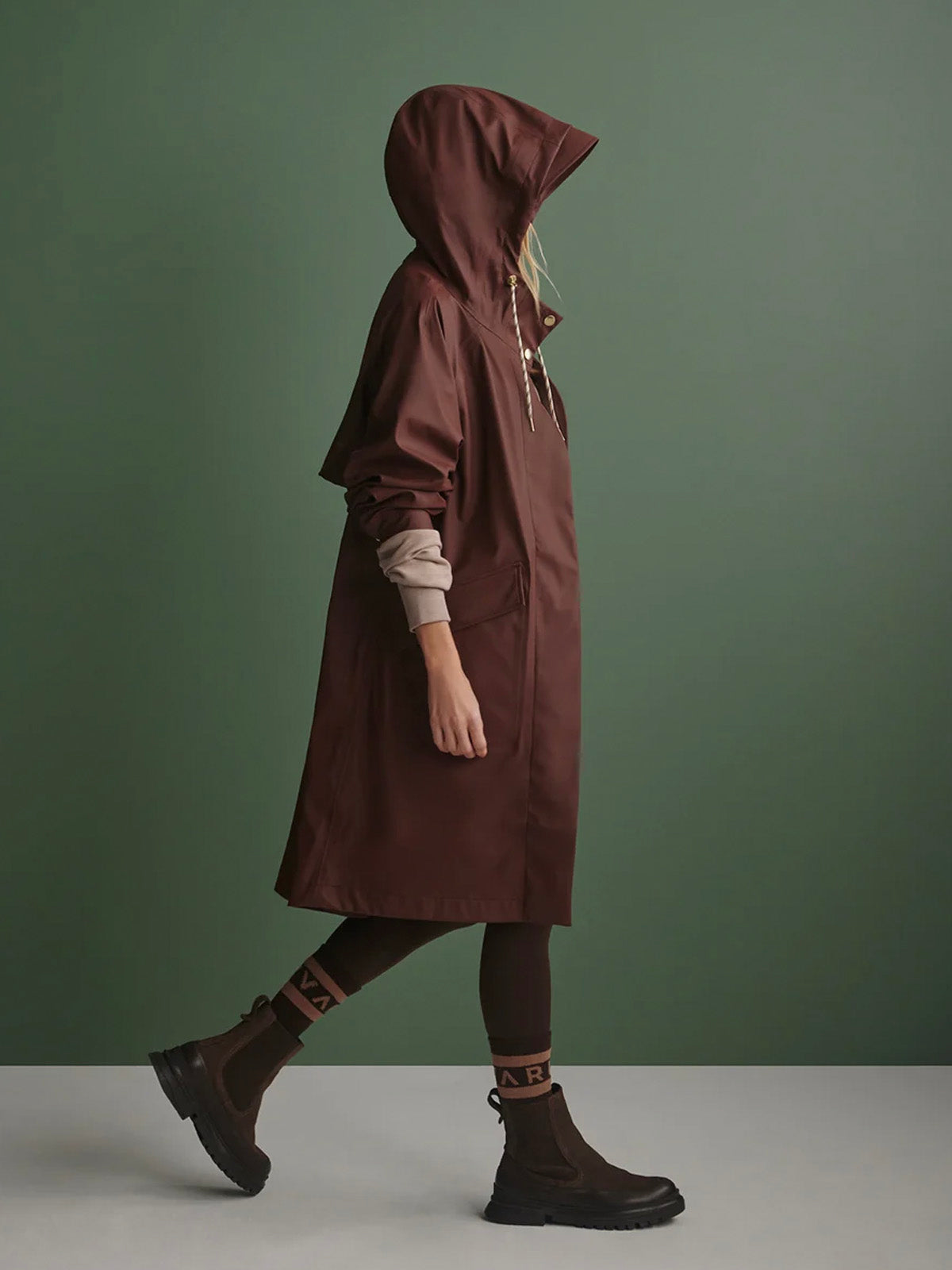 Varley Tovera Long Rain Jacket Mahogany