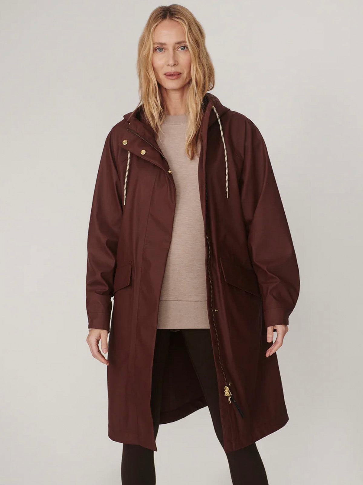 Varley Tovera Long Rain Jacket Mahogany