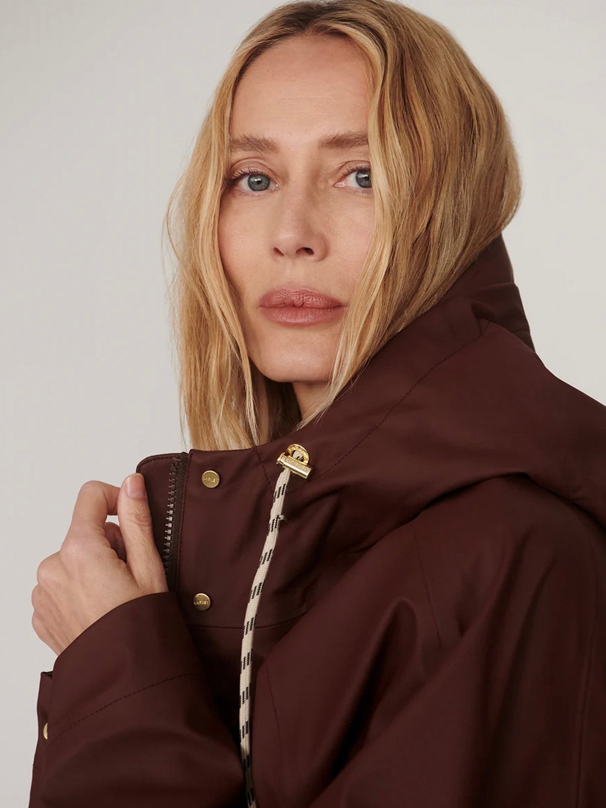 Varley Tovera Long Rain Jacket Mahogany
