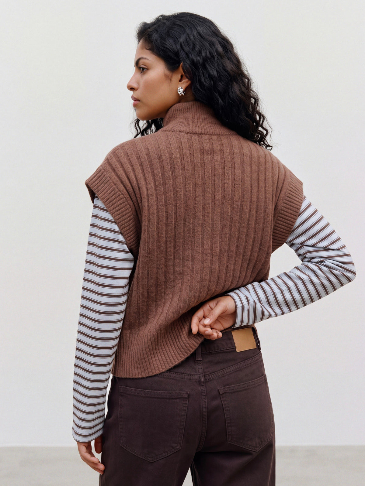 High Neck Knitted Vest Cocoa Brown