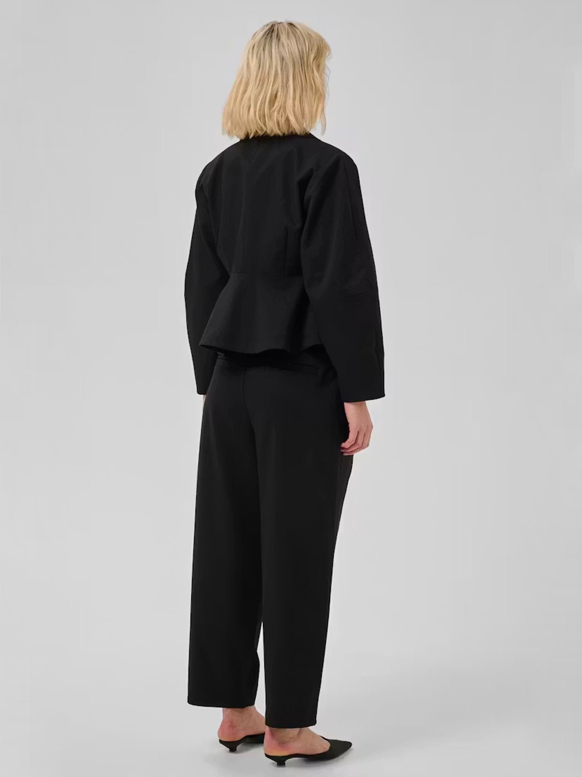 Evie Barrel Trousers Black - Glebe Fashion