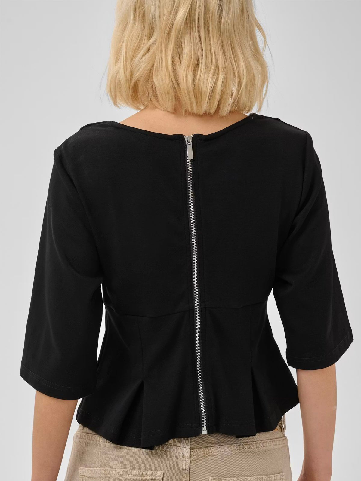 My Essential Wardrobe Apir T-Shirt Black - Glebe Fashion