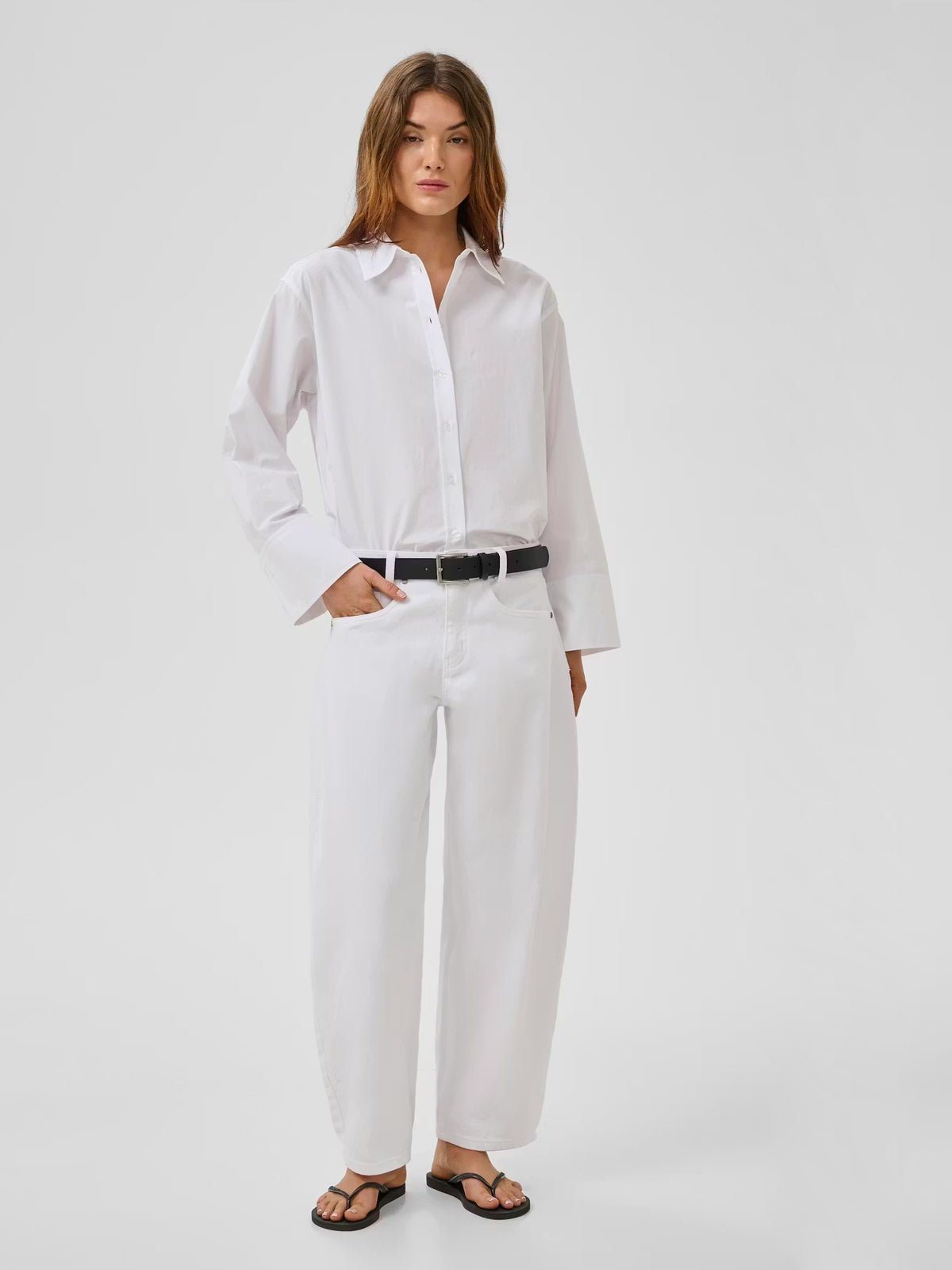 My Essential Wardrobe MWHottie Barrel Jeans Bright White Cotton - Glebe Fashion