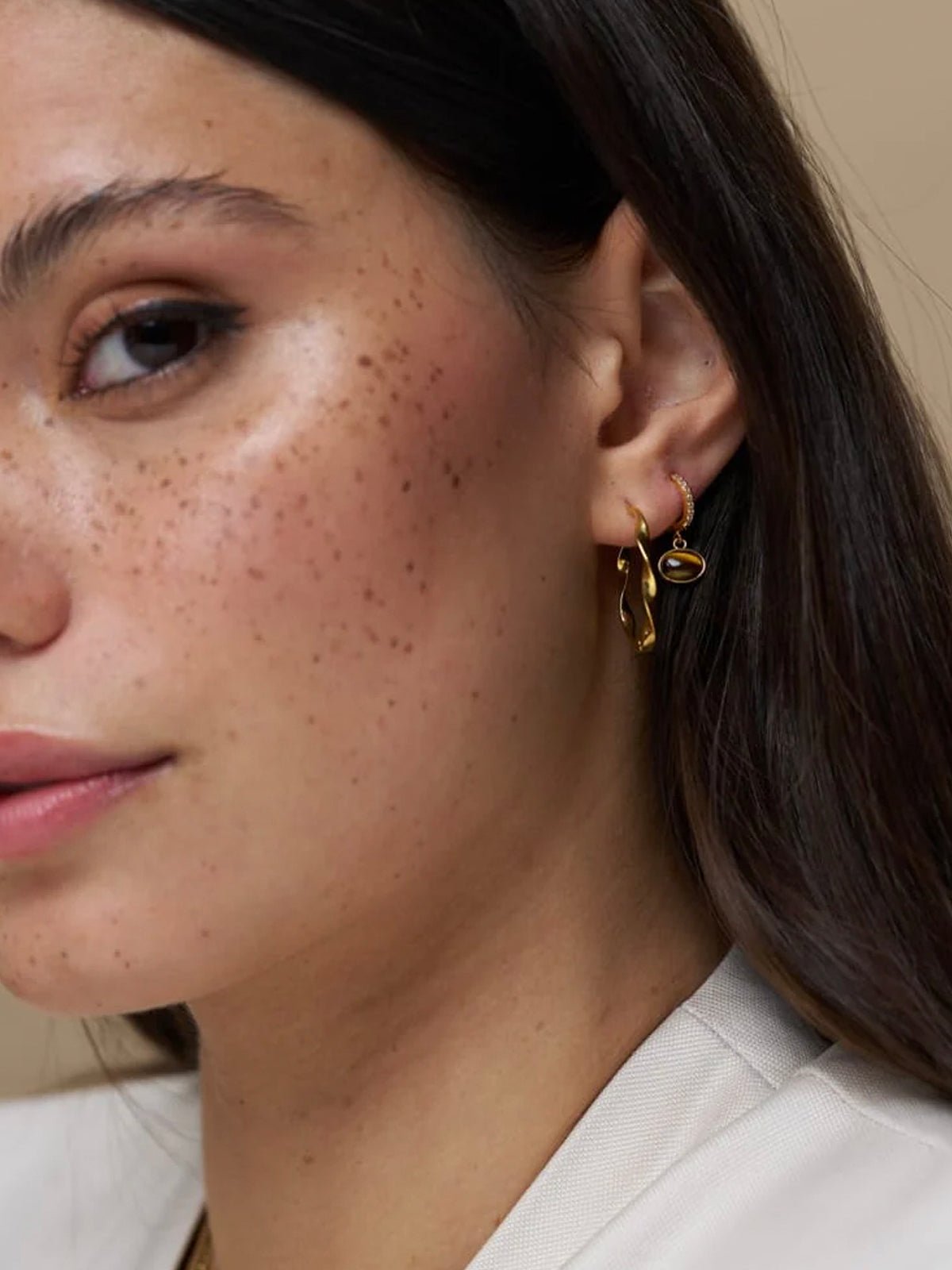 Ribbon Mid-Size Hoop Earrings - Glebe Fashion