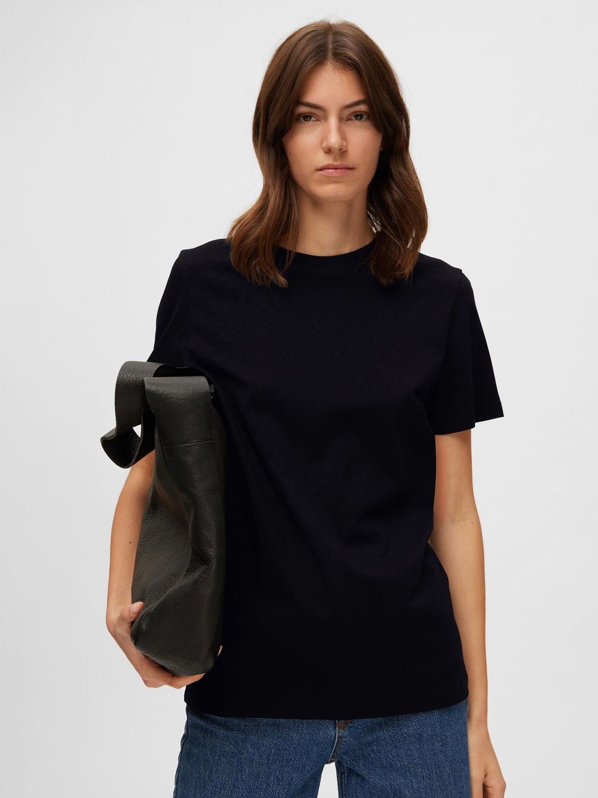 Selected Femme Essential O - Neck T-Shirt Black - Glebe Fashion